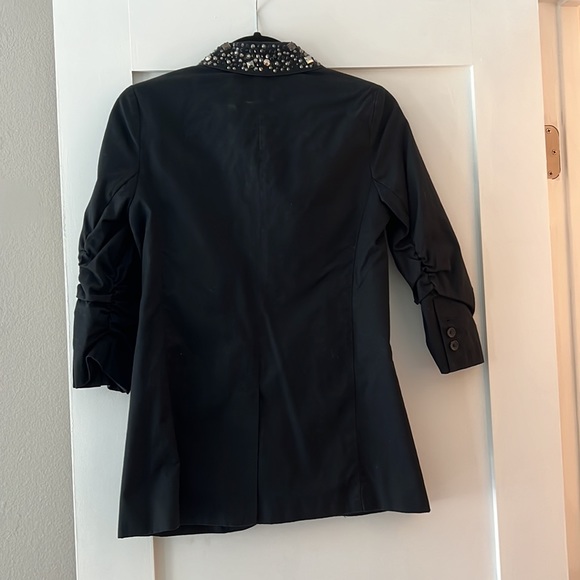 Blazer - Picture 5 of 5